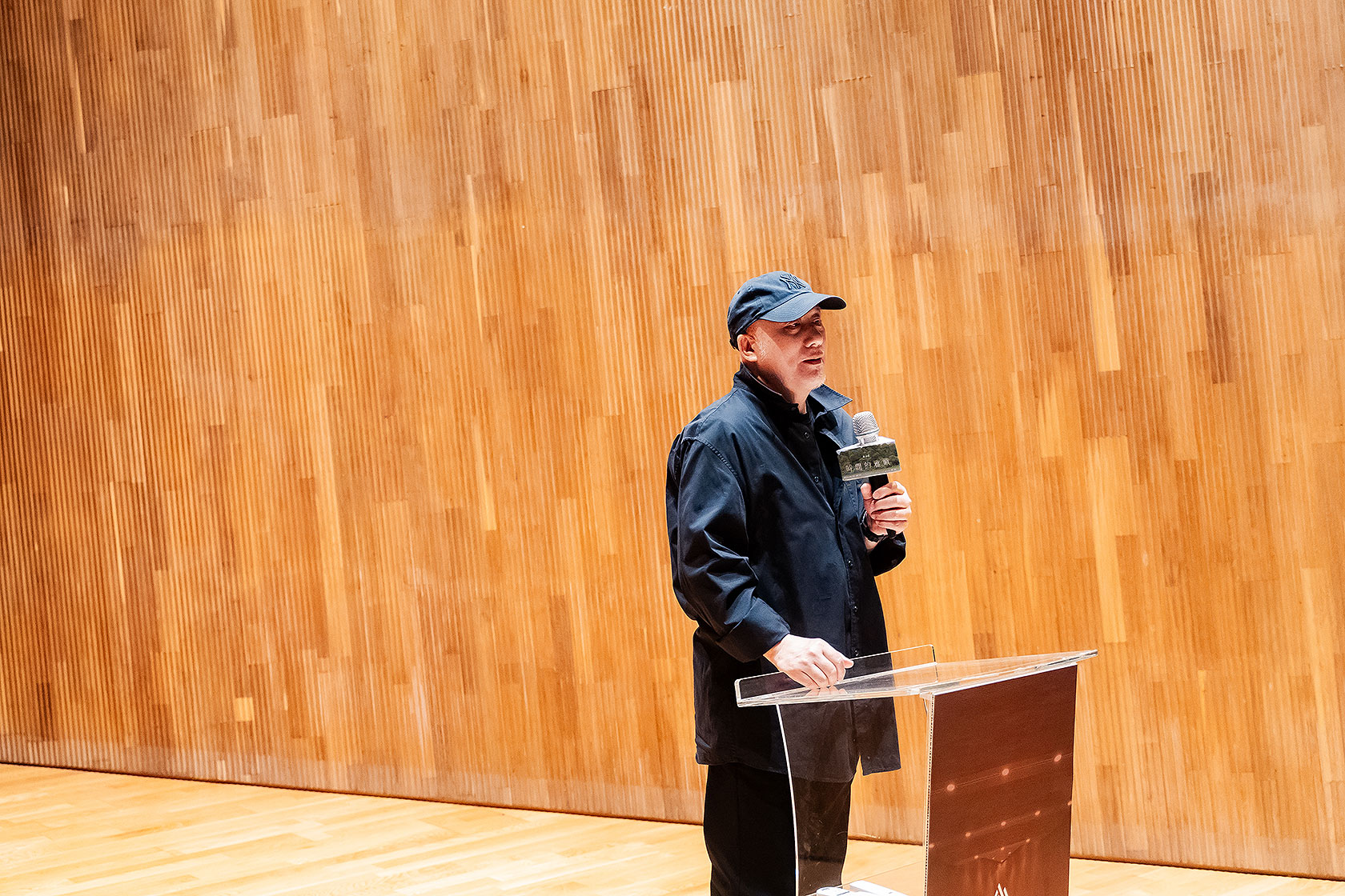 「時間的雅歌-The-Song-of-Time」-葉子奇個展-開幕記者會-11