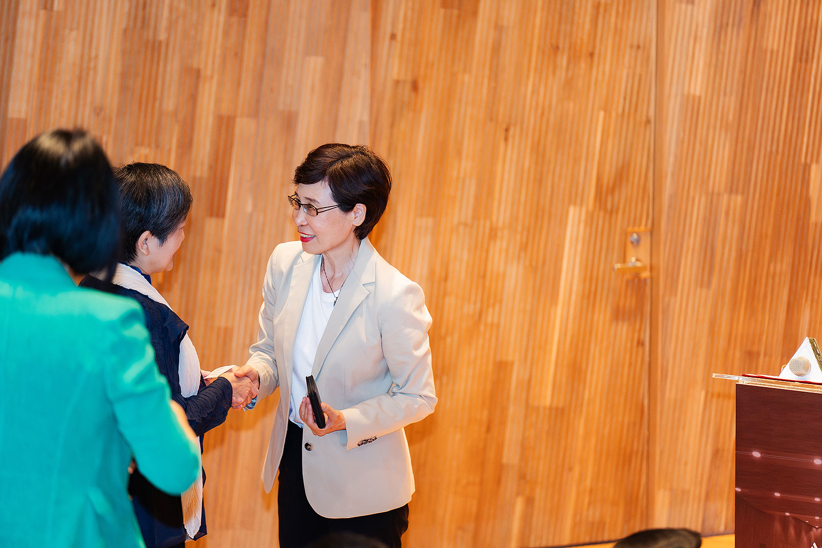 「時間的雅歌-The-Song-of-Time」-葉子奇個展-開幕記者會-9